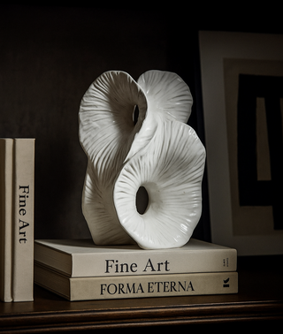 Elaria Sculpture