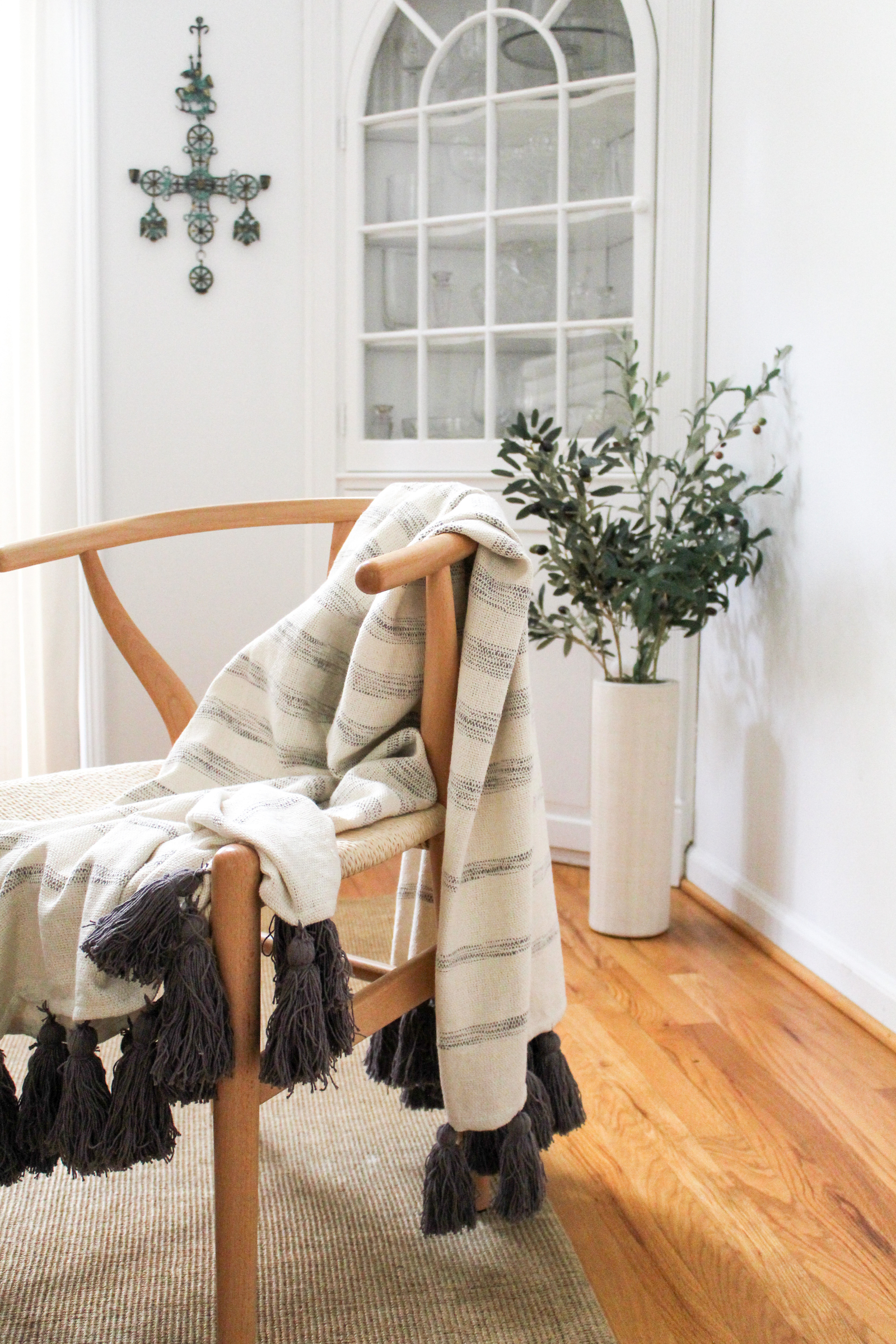 Throw Blankets + Area Rugs