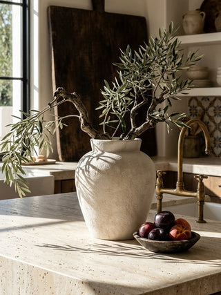 Sovana Vase, Ivory