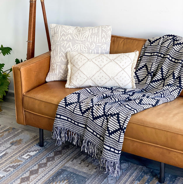 Maraya Throw Blanket – Pepper + Vetiver